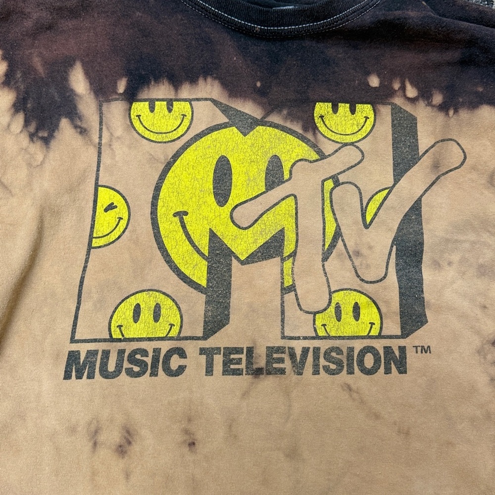 MTV Brown and‎ Black Smiley Tee